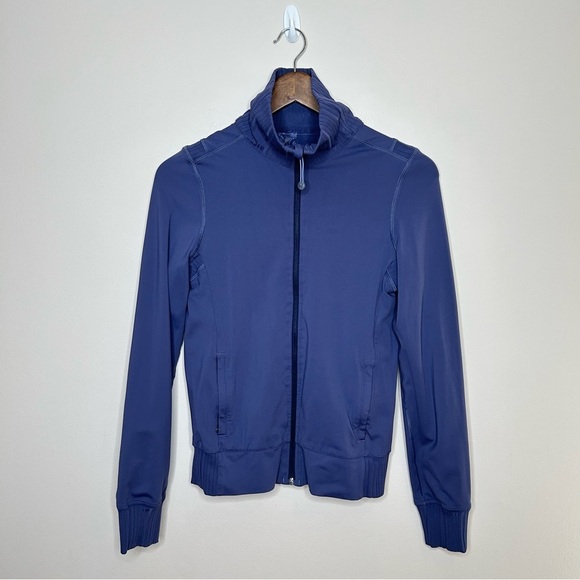 Lululemon Raja Jacket Reversible Night Market  Floral or Solid Periwinkle Size 4 - Picture 4 of 13